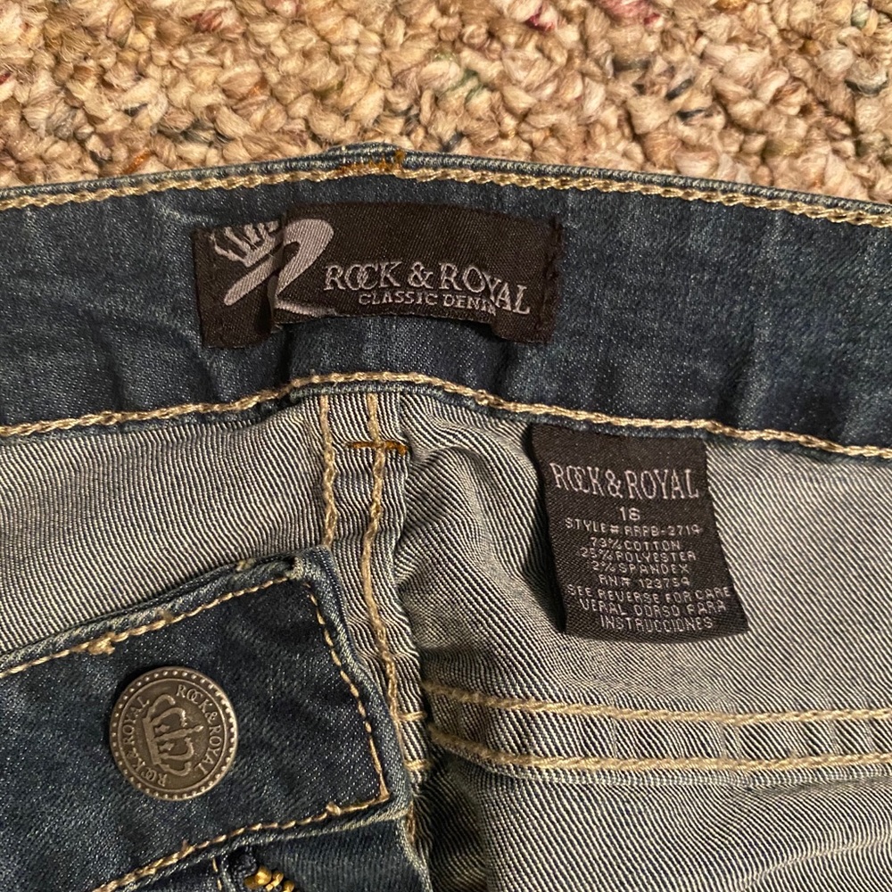 Jeans - Picture 3 of 3